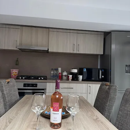 Madona Apartamento *